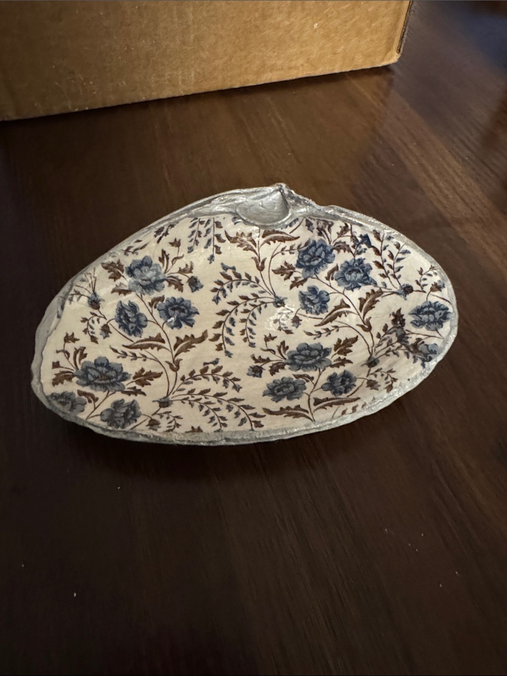 Decorative shell Floral Trinket Dish